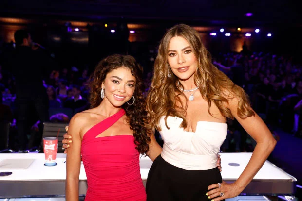 A new photo of Sarah Hyland and her girlfriend Sophia