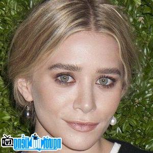 A New Picture of Mary-Kate Olsen- Famous TV Actress Los Angeles- California