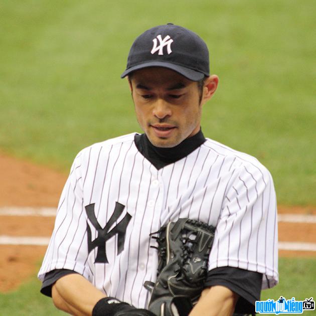 Ichiro Suzuki VĐV bóng chày đầu tiên Nhật Bản chơi ở MLB