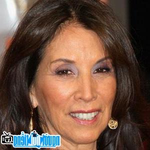 Latest Picture of Olivia Harrison Family Member