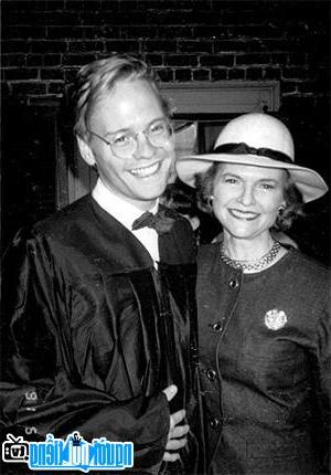 Nancy Dickerson with her son John Dickerson