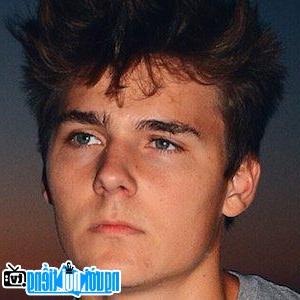 Youtube Star Alex Ernst Profile: Age/ Email/ Phone And Zodiac Sign