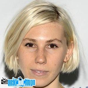 A New Photo of Zosia Mamet- Famous Vermont TV Actress