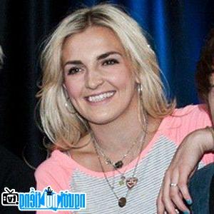 Latest Picture Of Pop Singer Rydel Lynch