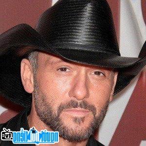 Latest Picture Of Country Singer Tim McGraw