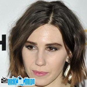 Latest Picture of TV Actress Zosia Mamet