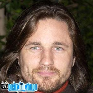 The latest picture of the Opera Man Martin Henderson