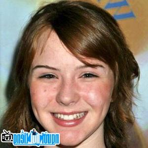 A New Picture of Camryn Grimes- Famous TV Actress of Los Angeles- California