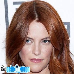 Latest Picture Of Actress Riley Keough