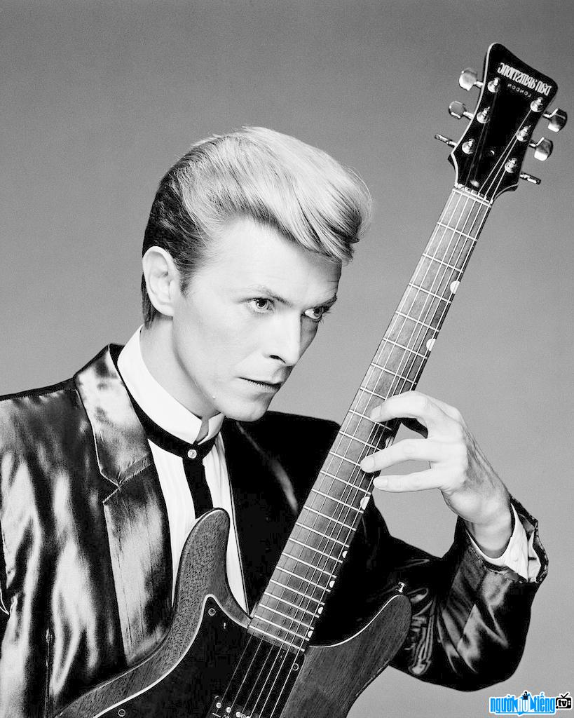 Ngôi sao nhạc Rock David Bowie qua đời ở tuổi 69