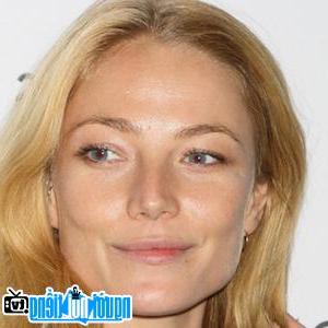 Picture portrait of Clara Paget