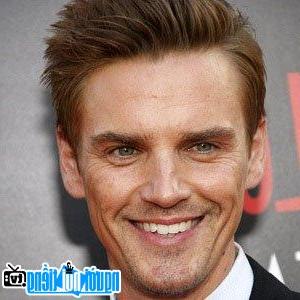 Image of Riley Smith