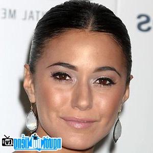 A new photo of Emmanuelle Chriqui- Famous TV Actress of Montreal- Canada