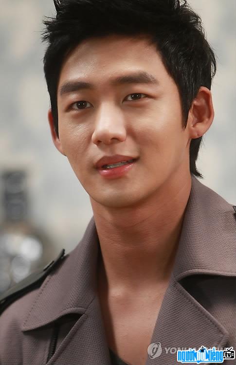 A picture of Lee Tae-sung in a movie