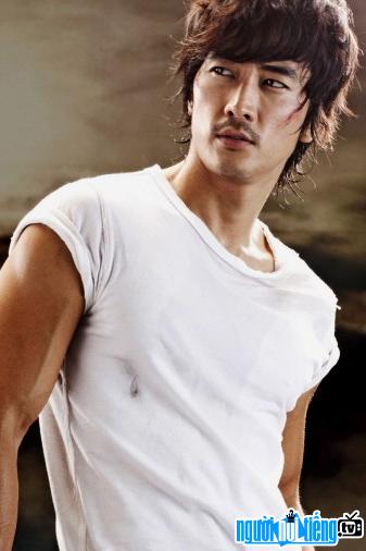  New pictures of actor Song Seung-heon