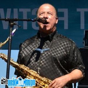 Một bức ảnh mới về Emilio Castillo- Nghệ sĩ Saxophone nổi tiếng Detroit- Michigan