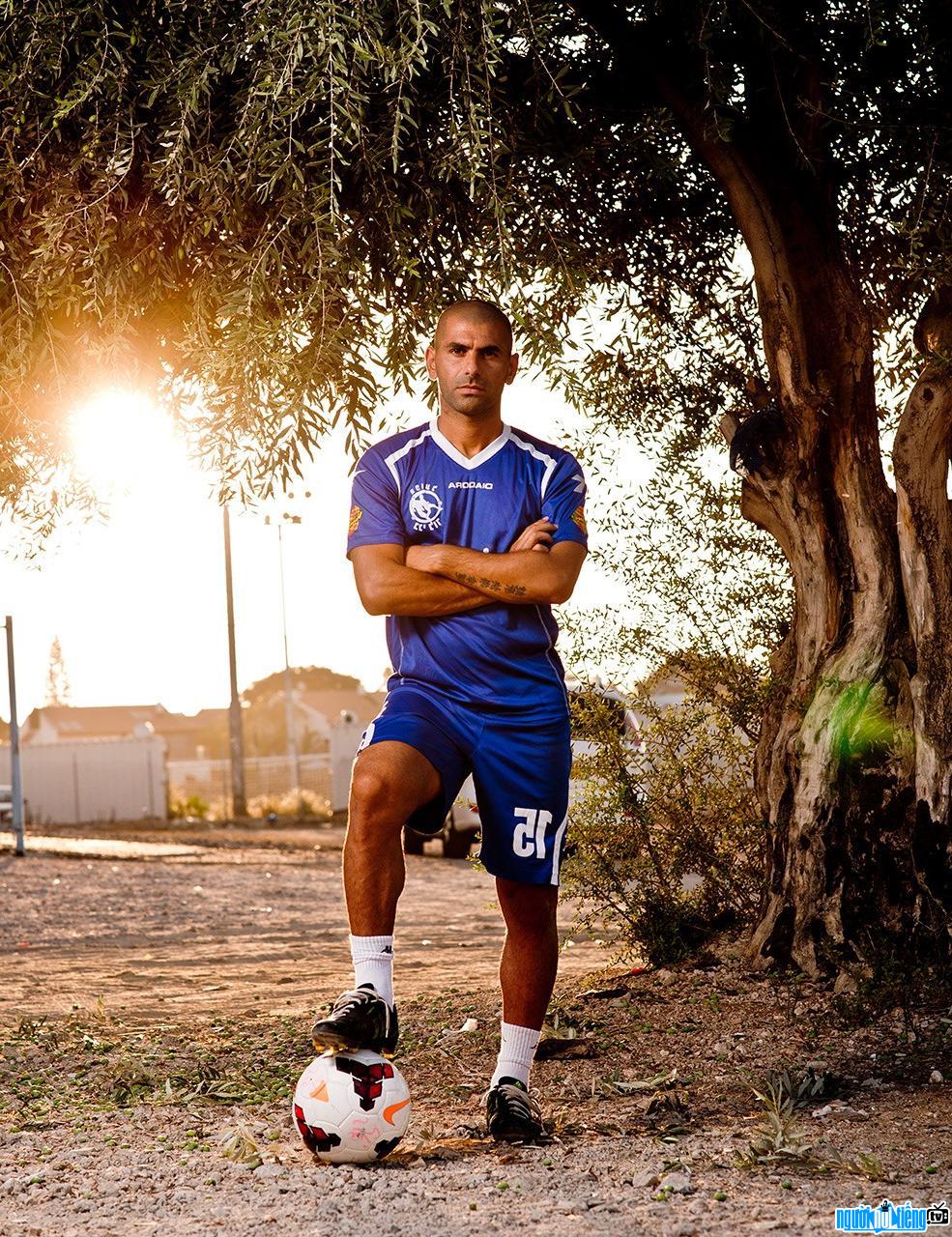 Salim Tuama image - famous Israeli player