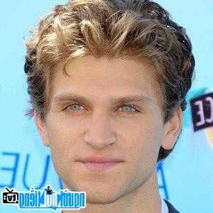 A New Picture of Keegan Allen- Famous California TV Actor