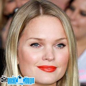 A New Picture of Sunny Mabrey- Famous Alabama TV Actress