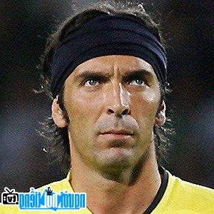 Latest Picture of Gianluigi Buffon Soccer Player