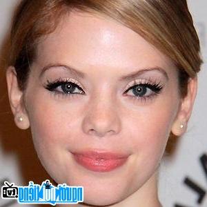 Latest Picture of TV Actress Dreama Walker