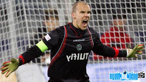 Hình ảnh Robert Enke trong trận đấu