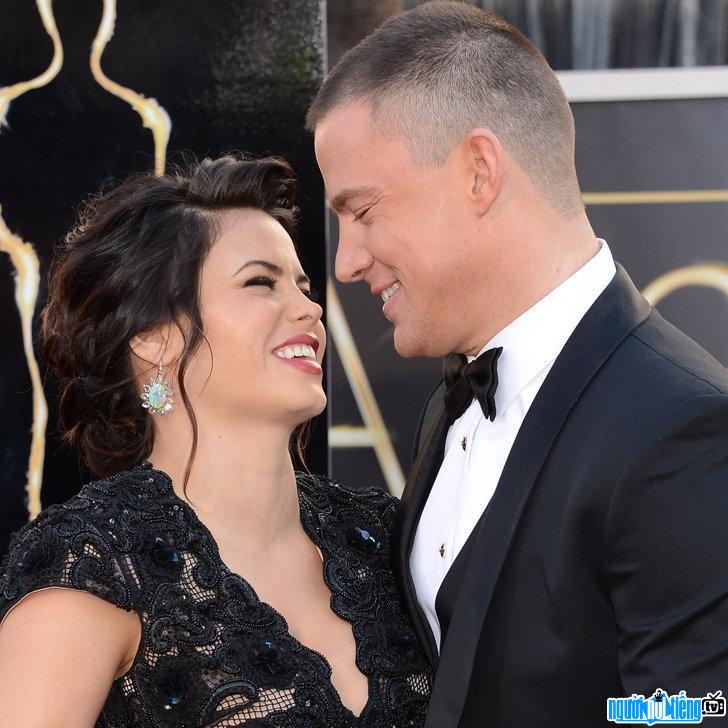 A photo of actor Channing Tatum having an affair with his wife at an event