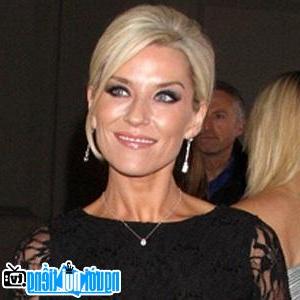 Latest picture of TV Actress Zoe Lucker