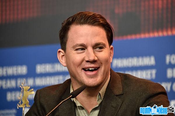 A photo of actor Channing Tatum while answering reporters
