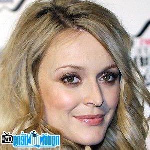 Một hình ảnh chân dung của Dẫn chương trình truyền hình Fearne Cotton