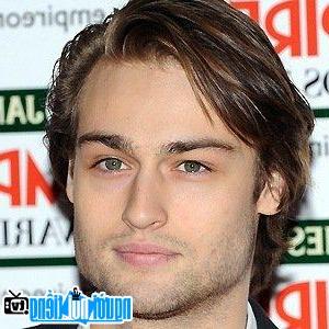 Foot photo Dung Douglas Booth