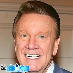 Latest picture of Wink Martindale game show MC