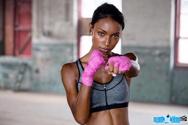 Jasmine Tookes model image with strong but extremely sexy style
