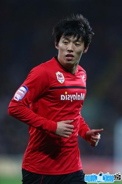 Picture of Kim Bo-kyung on the pitch