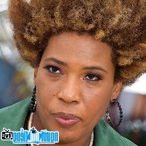 Latest picture of Soul Singer Macy Gray