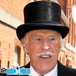 Latest picture of Bruce Forsyth game show MC