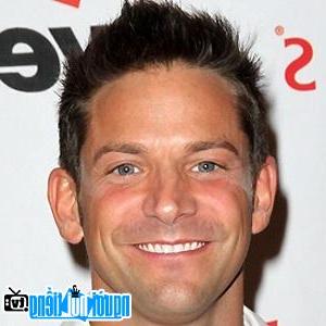 A Portrait Picture of Pop Singer Jeff Timmons
