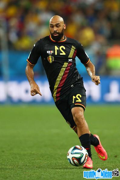 Picture of Anthony Vanden Borre on the pitch