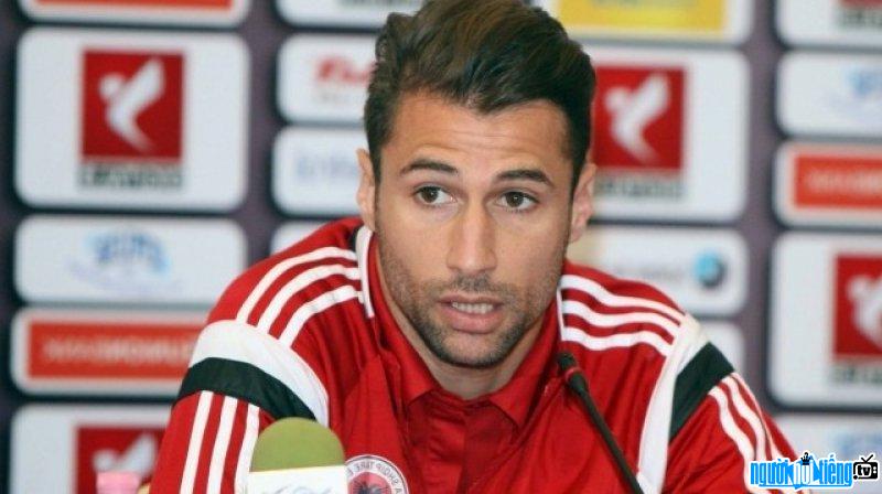 Lorik Cana's interview picture