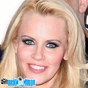 Latest Picture of TV Host Jenny McCarthy