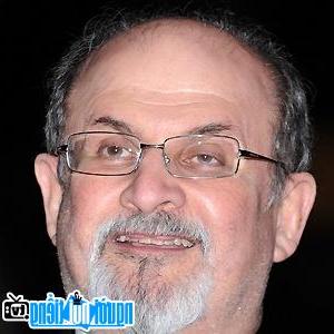 A portrait picture of Novelist Salman Rushdie
