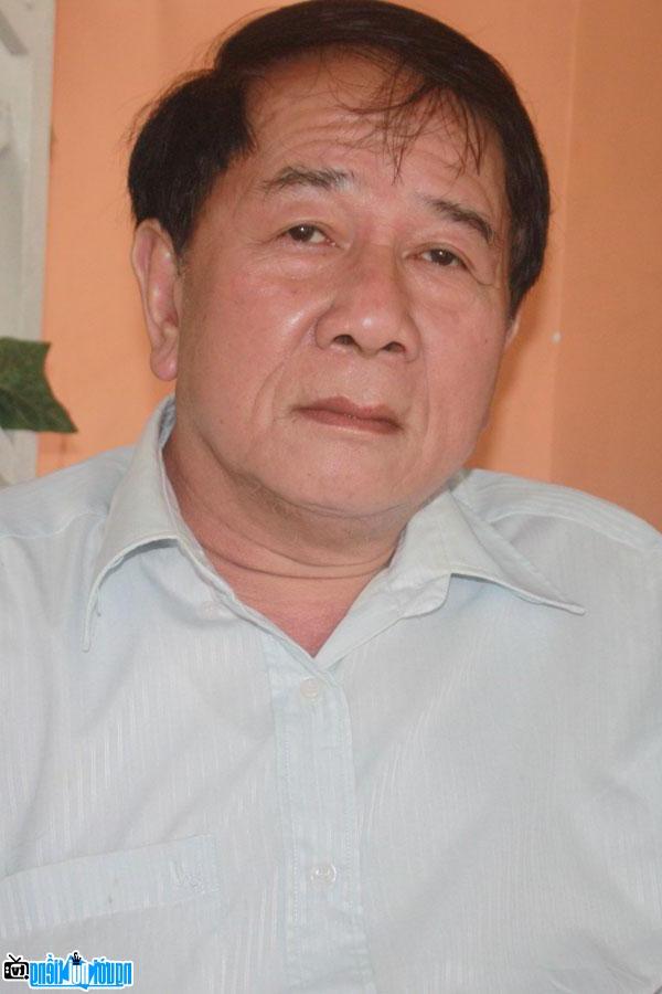 Image of Do Kim Cuong