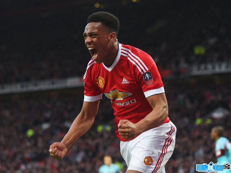Anthony Martial Player Picture Celebrating On The Field