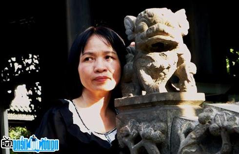  A new photo of Tran Thi Huyen Trang- Famous modern poet Binh Dinh- Vietnam