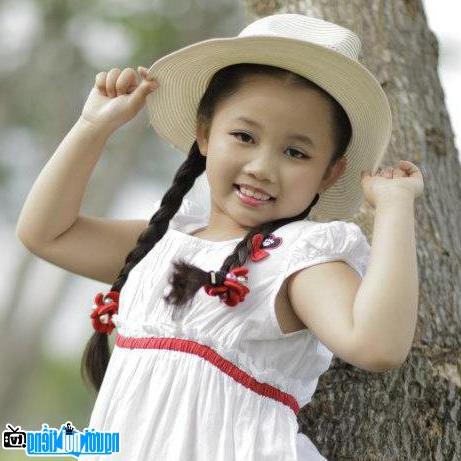  Pham Nhat Lan Vy - Famous child singer Ho Chi Minh - Vietnam