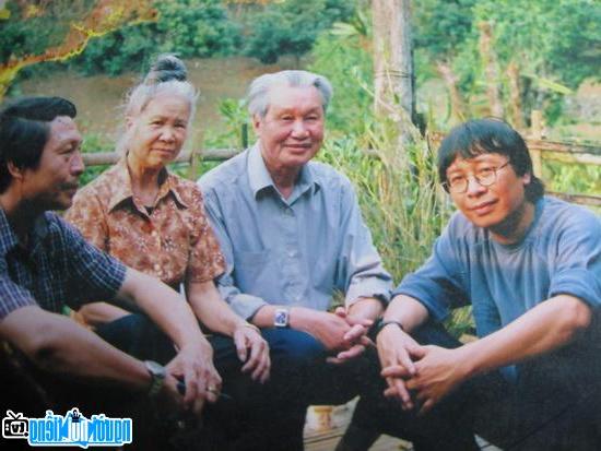 Một bức ảnh mới về Vương Trung- Nhà thơ nổi tiếng Sơn La- Việt Nam