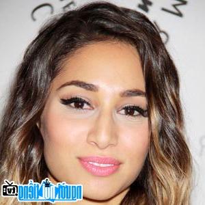 Latest picture of TV Actress Meaghan Rath