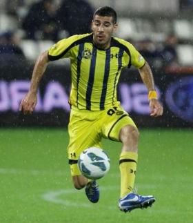 Eitan Tibi Picture on the pitch