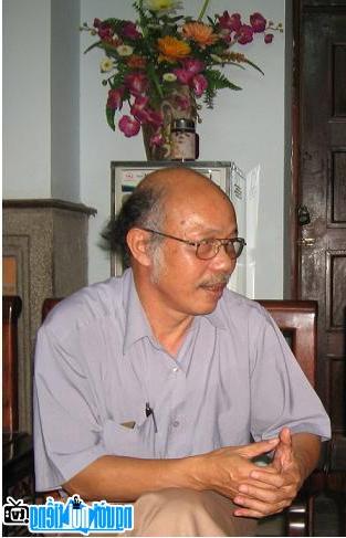  Portrait of Poet Tu Nguyen Tinh