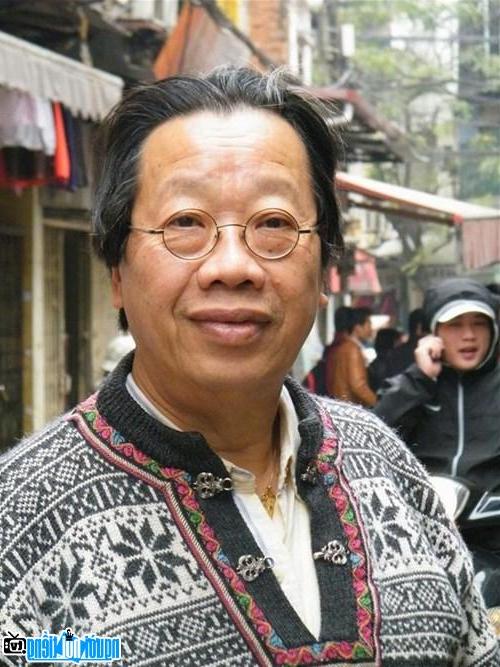 Portrait of Professor Tran Quang Hai